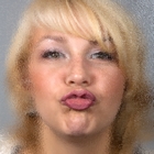 K&uuml;&szlig;chen an ???