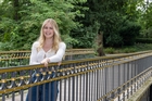 Wird der Fotograf an oder ausgelacht?