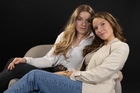 2 Models unter Corona: Alle geimpft und getestet